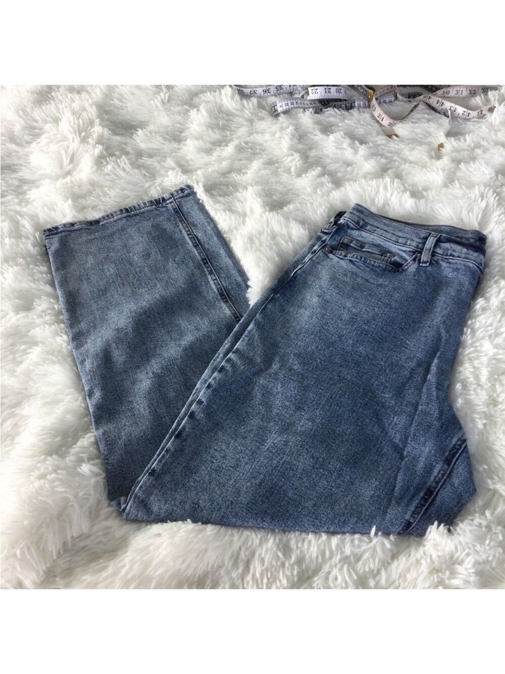 Calvin Klein Jeans High Rise 90s fit light Wash Men’s size 32 denim jeans